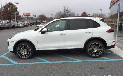 2015 Porsche Cayenne S