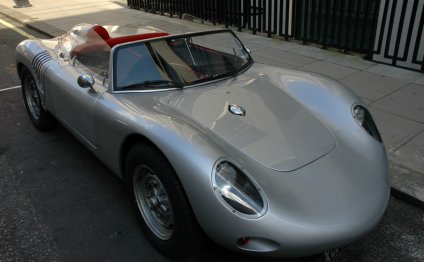 Porsche 550 Spyder Replica