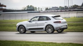 2015 Porsche Macan Turbo left track