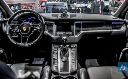 2015 Porsche Macan Turbo