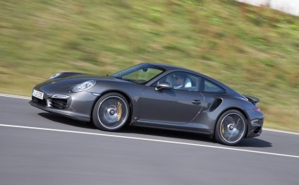 2015 Porsche 911 Turbo S Review