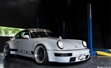 Porsche 964 RWB