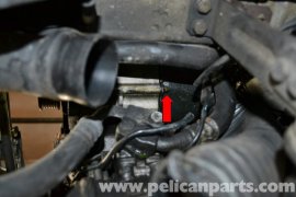 there was a plastic atmosphere diverter on rear for the alternator that channels air towards alternator.